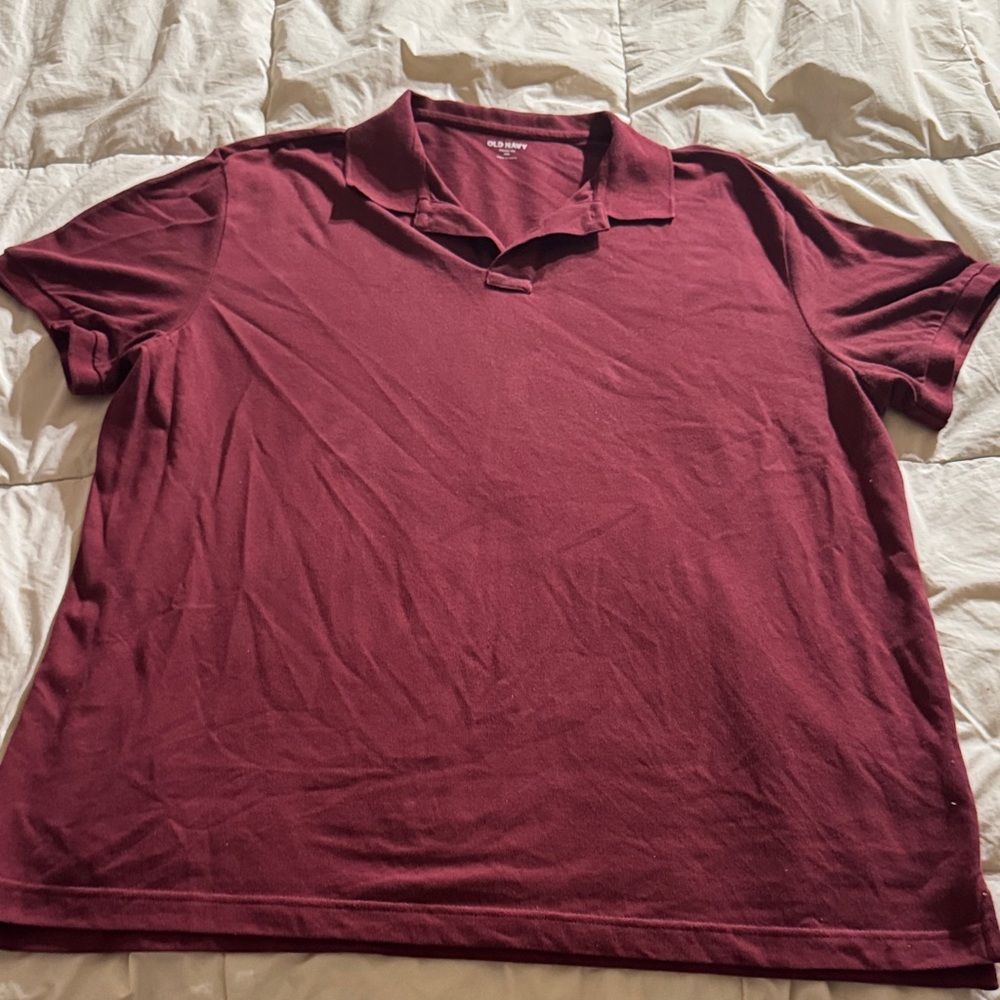 Gently Used Old Navy Men's Burgundy Polo Shirt